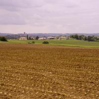 52-au loin Lectoure!